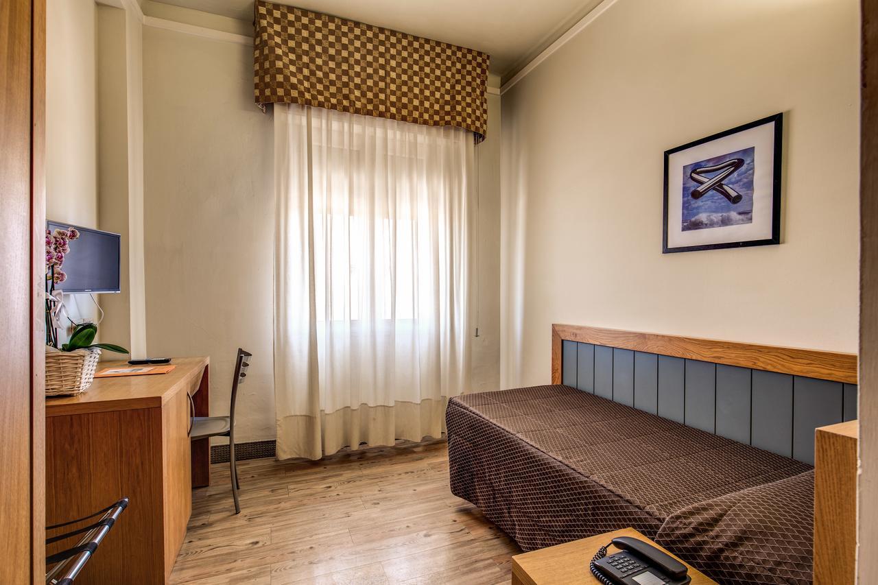 Hotel Delle Nazioni Florence Ngoại thất bức ảnh